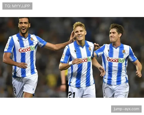 西甲赛季前瞻：专家聚焦争冠热门与降级高危球队