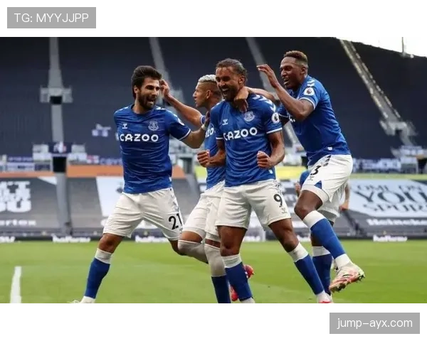 诺丁汉城边路进攻焕然一新，战术革新助球队强势开启新赛季